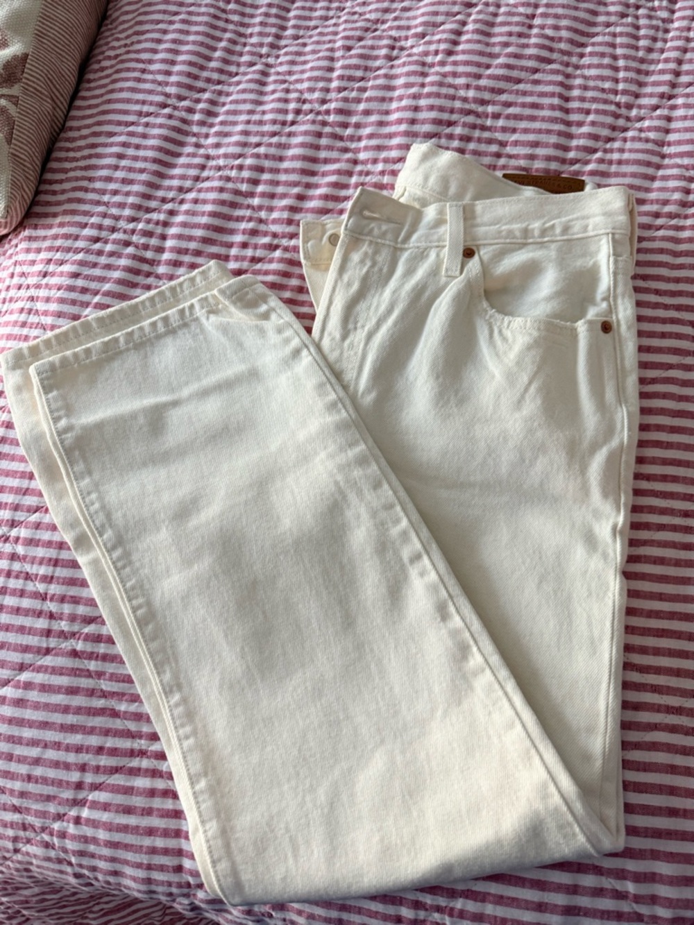 Levi's 501 90s High-Rise Straight Jeans